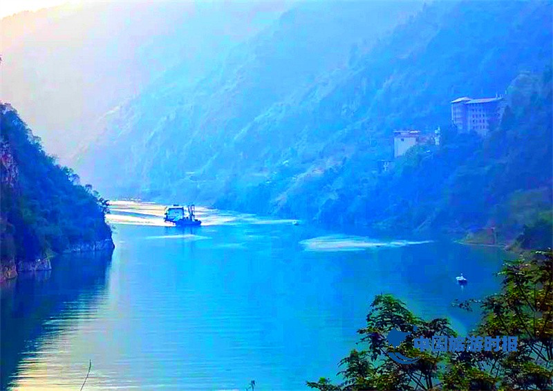 I2ZmZmZmZg_750_0_0_0_q80.jpg